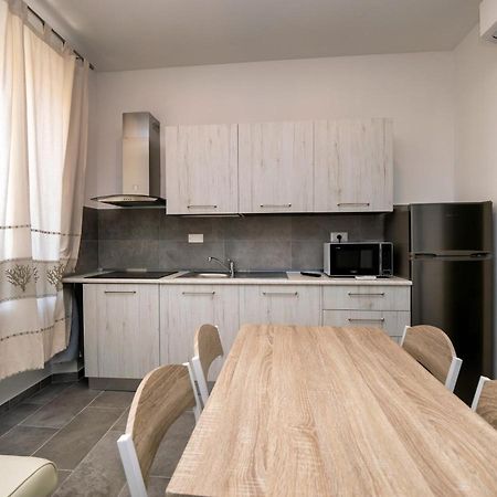 Hotel Downtown Olbia Zewnętrze zdjęcie
