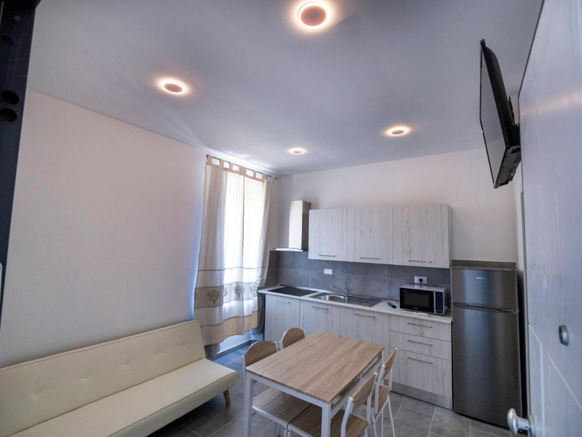 Hotel Downtown Olbia Zewnętrze zdjęcie