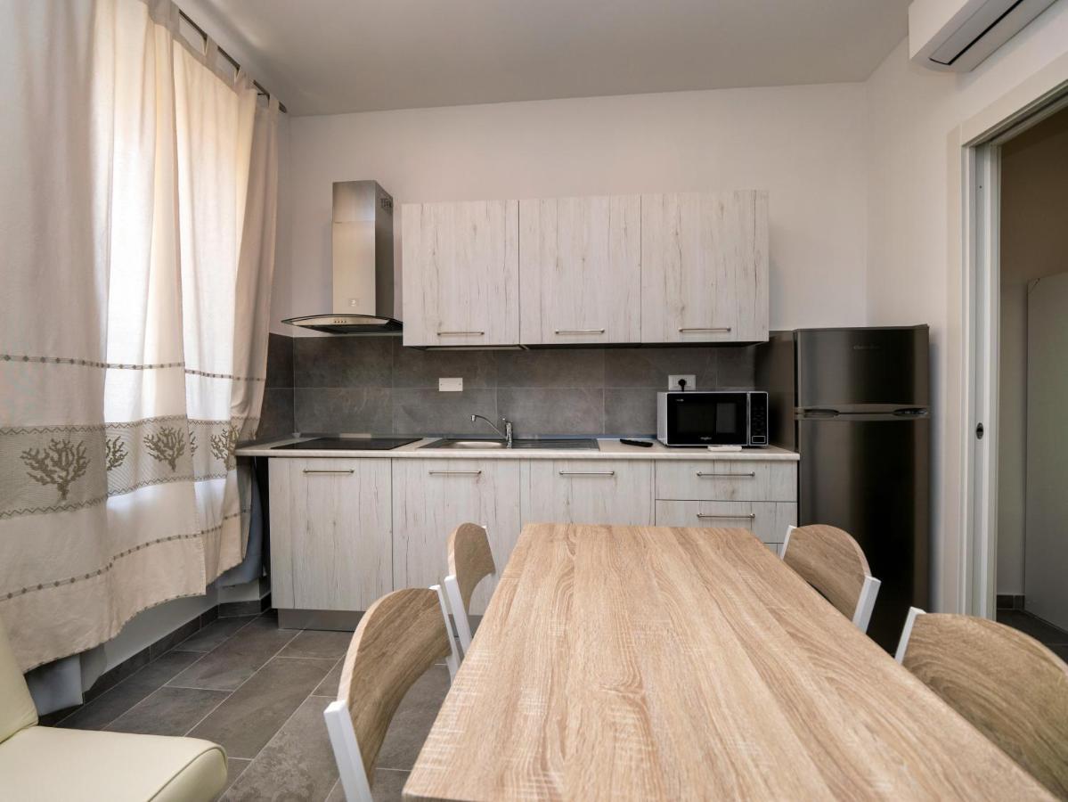Hotel Downtown Olbia Zewnętrze zdjęcie